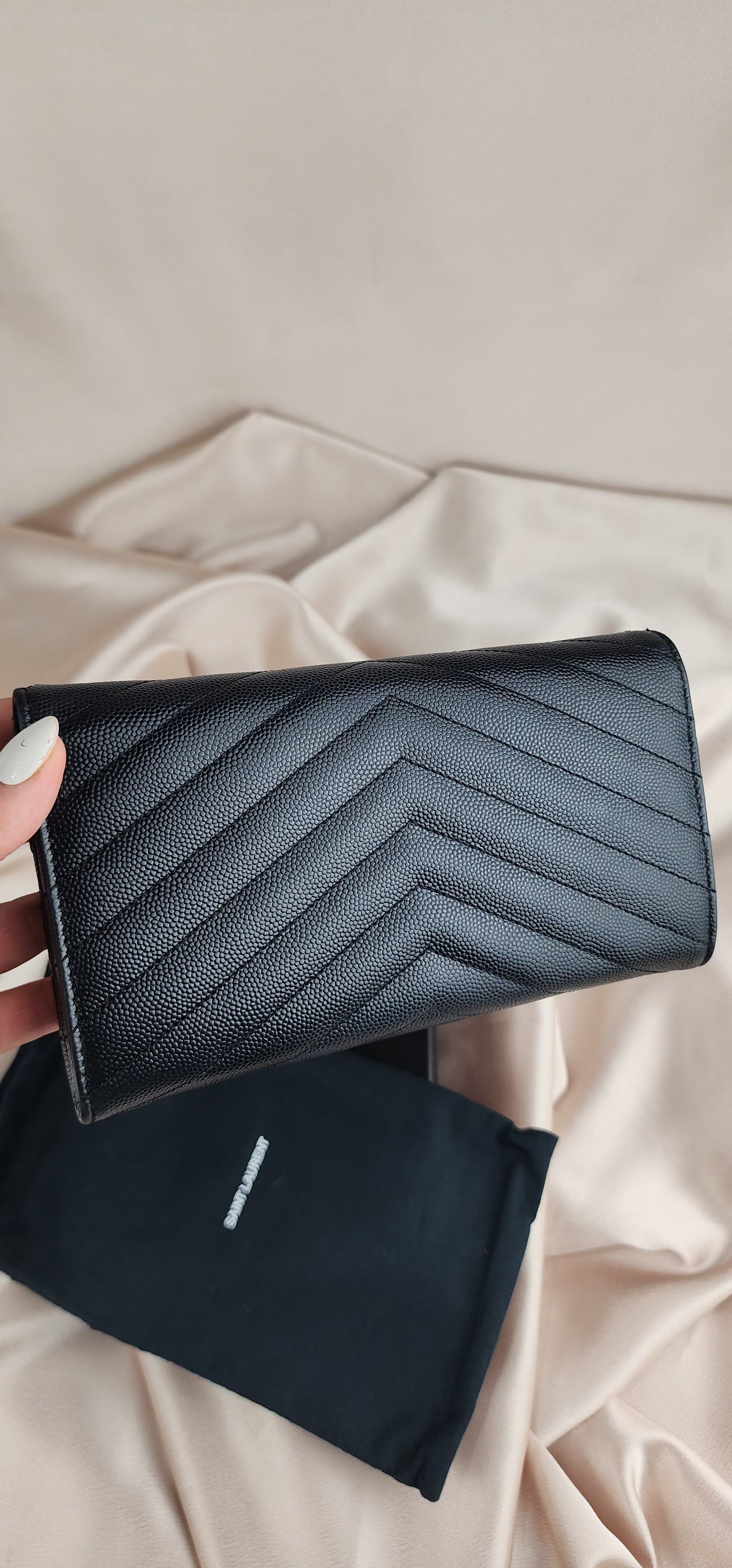 Saint Laurent V Stitch Leather Wallet  - 976