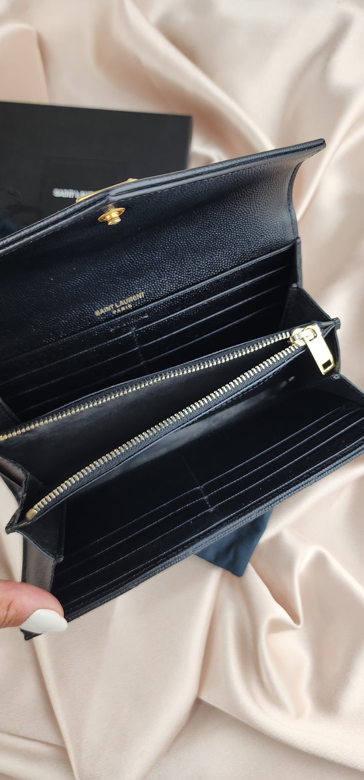 Saint Laurent V Stitch Leather Wallet  - 976