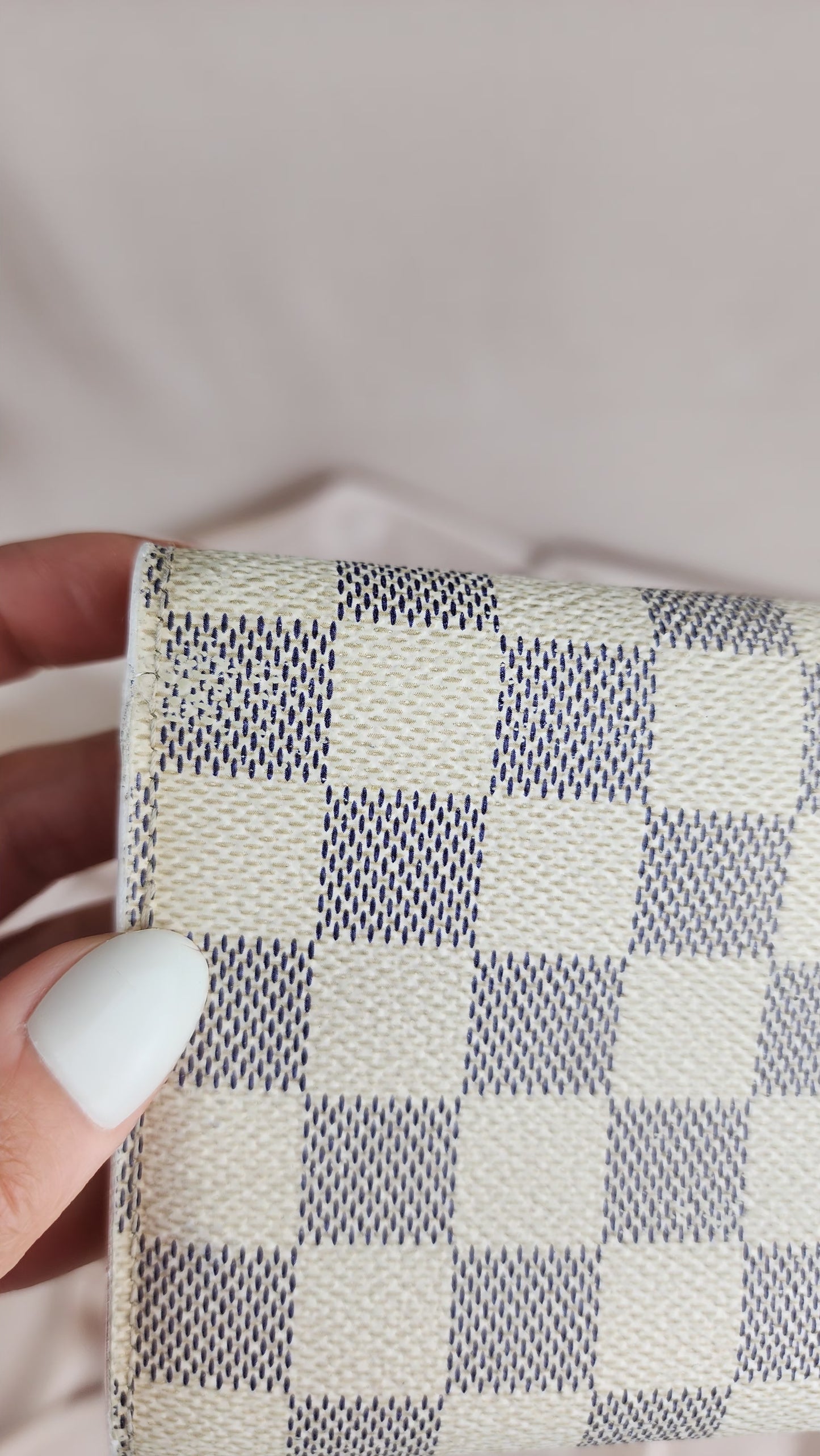 Louis Vuitton Damier Azur Sarah Long Wallet - 924