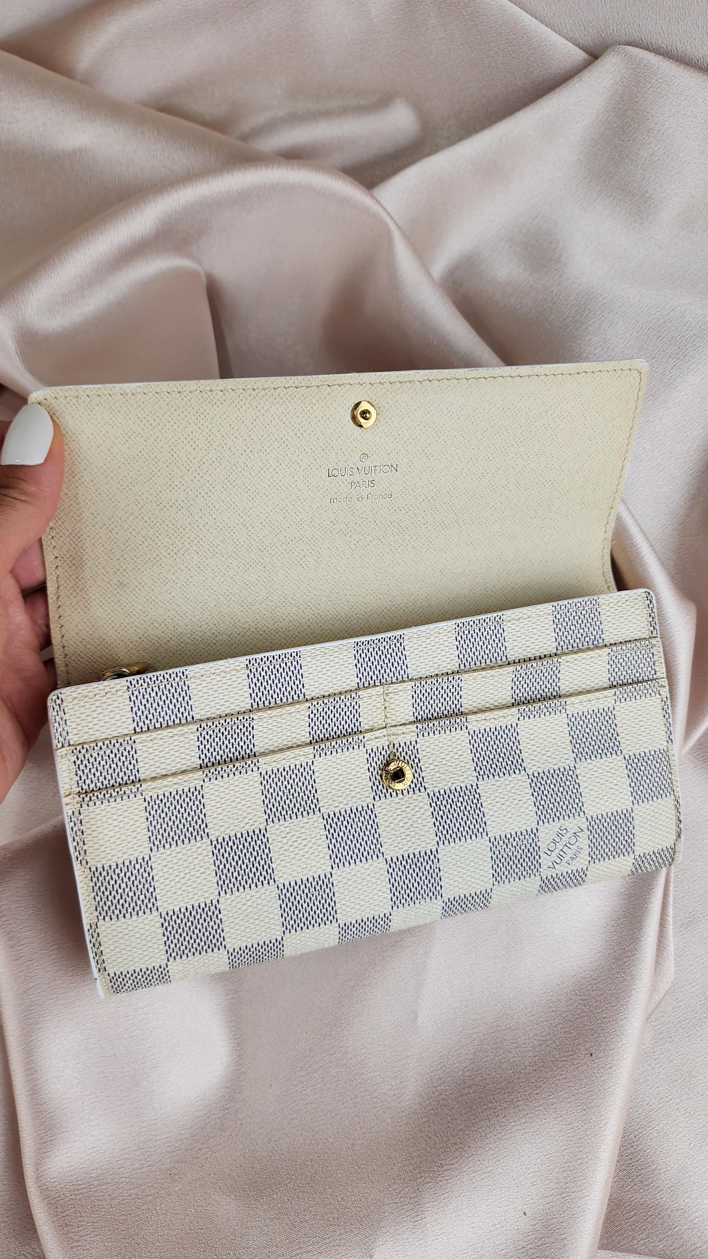 Louis Vuitton Damier Azur Sarah Long Wallet - 924