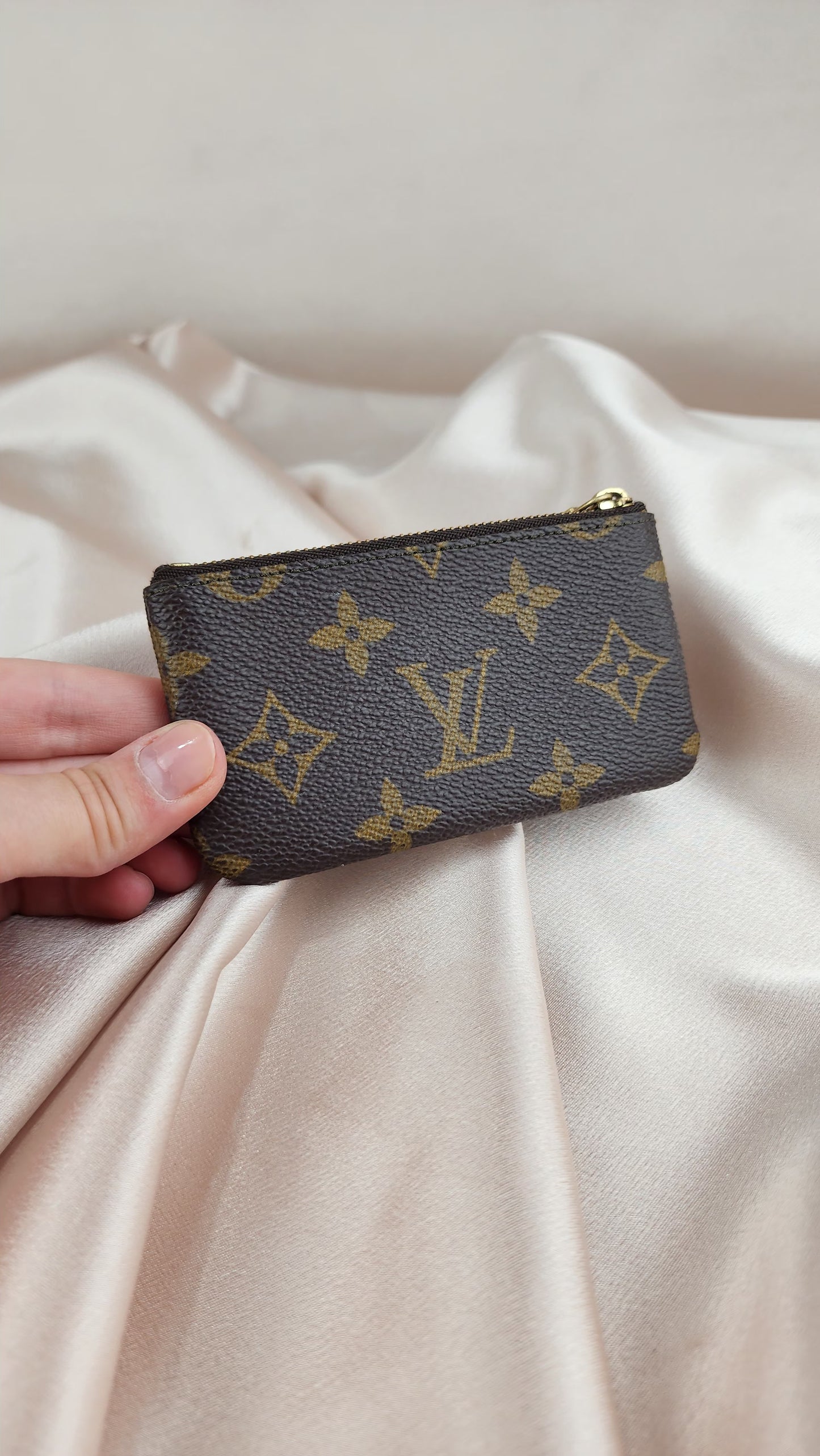 Louis Vuitton Monogram Pochette Cles Coin Purse - 1011