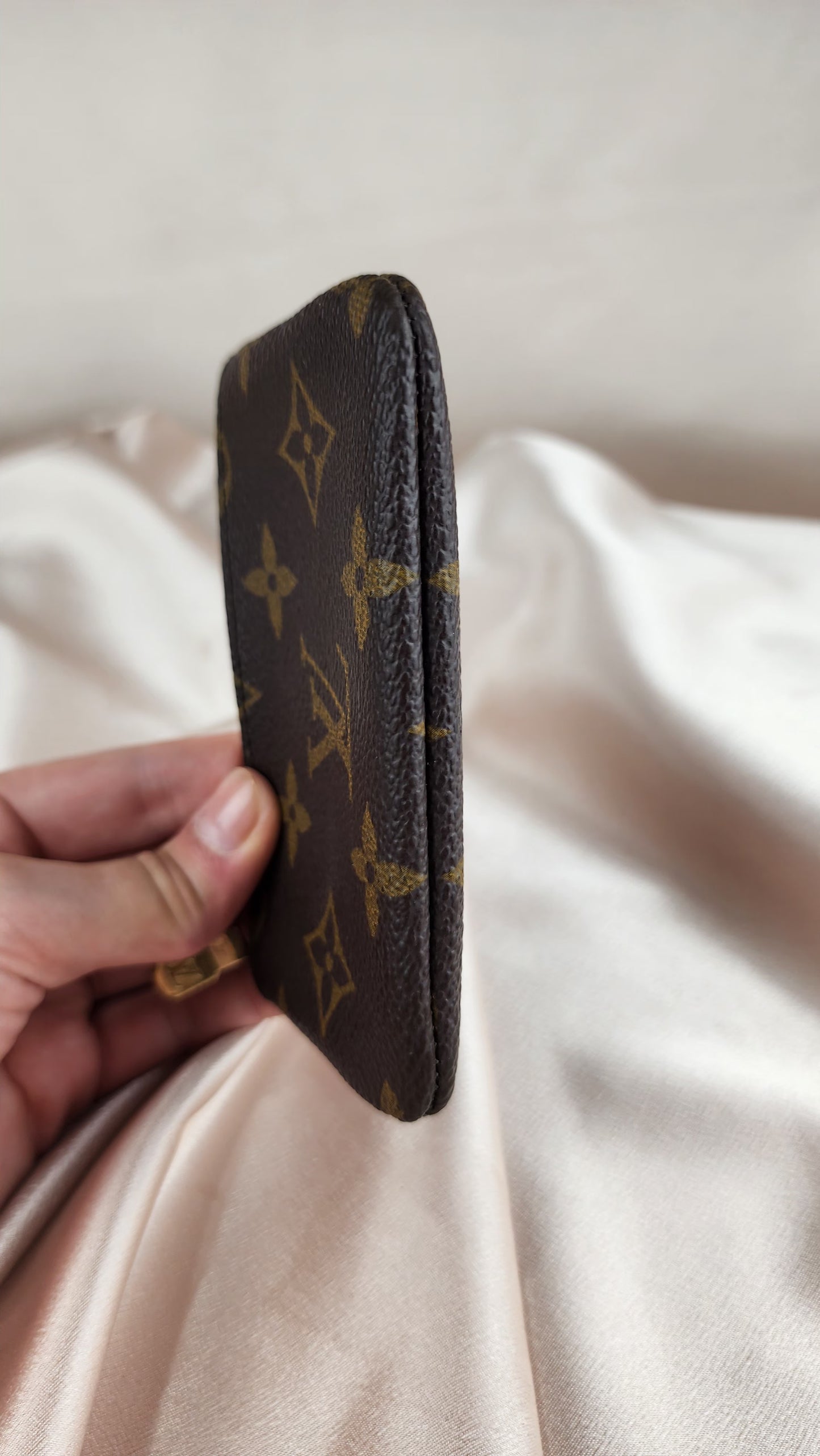 Louis Vuitton Monogram Pochette Cles Coin Purse - 1011