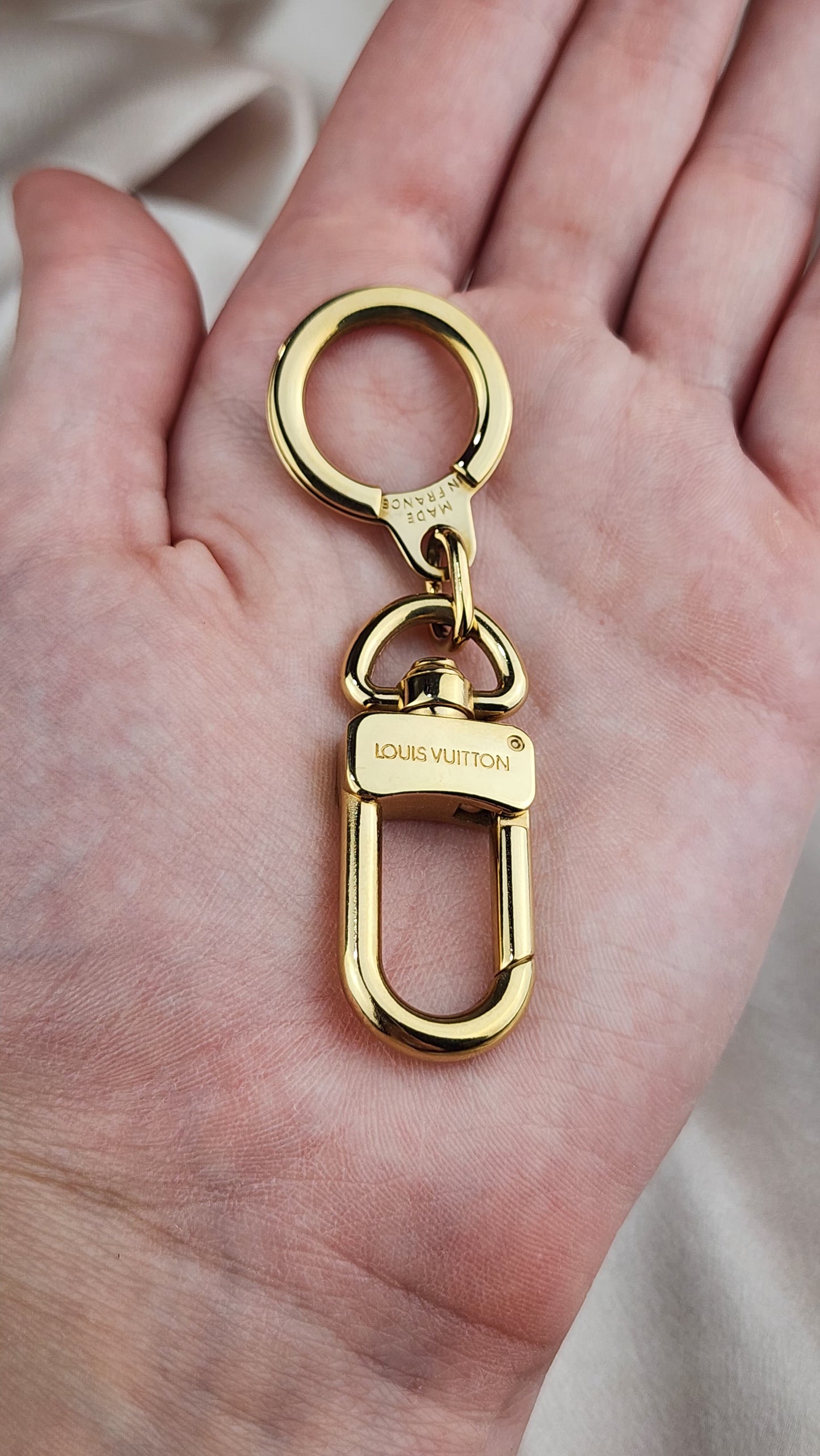 Louis Vuitton Anneau Cles Key Ring Charm - 1076