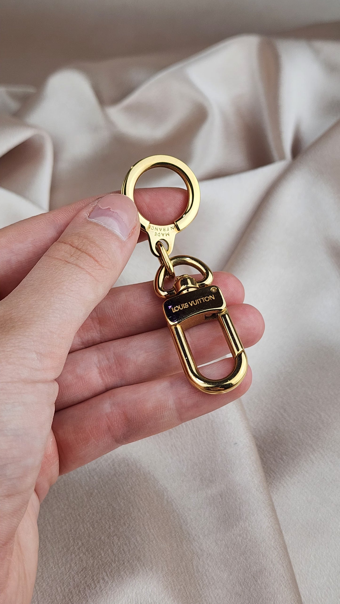 Louis Vuitton Anneau Cles Key Ring Charm - 1076