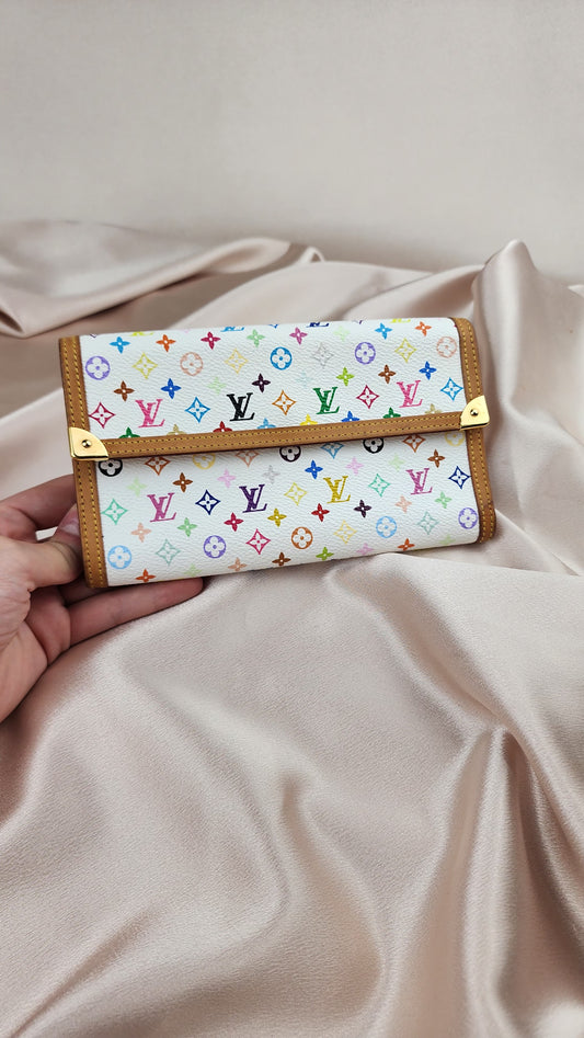 Louis Vuitton Multicolor International Wallet - 0377