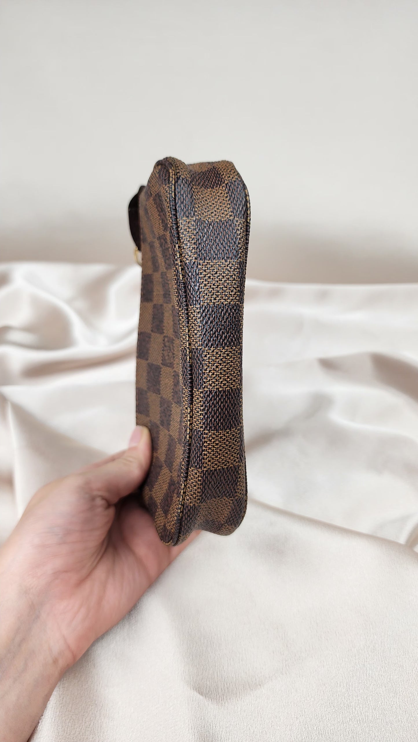 Louis Vuitton Damier Ebene Mini Bucket Pochette Accessoires Pouch - 1153