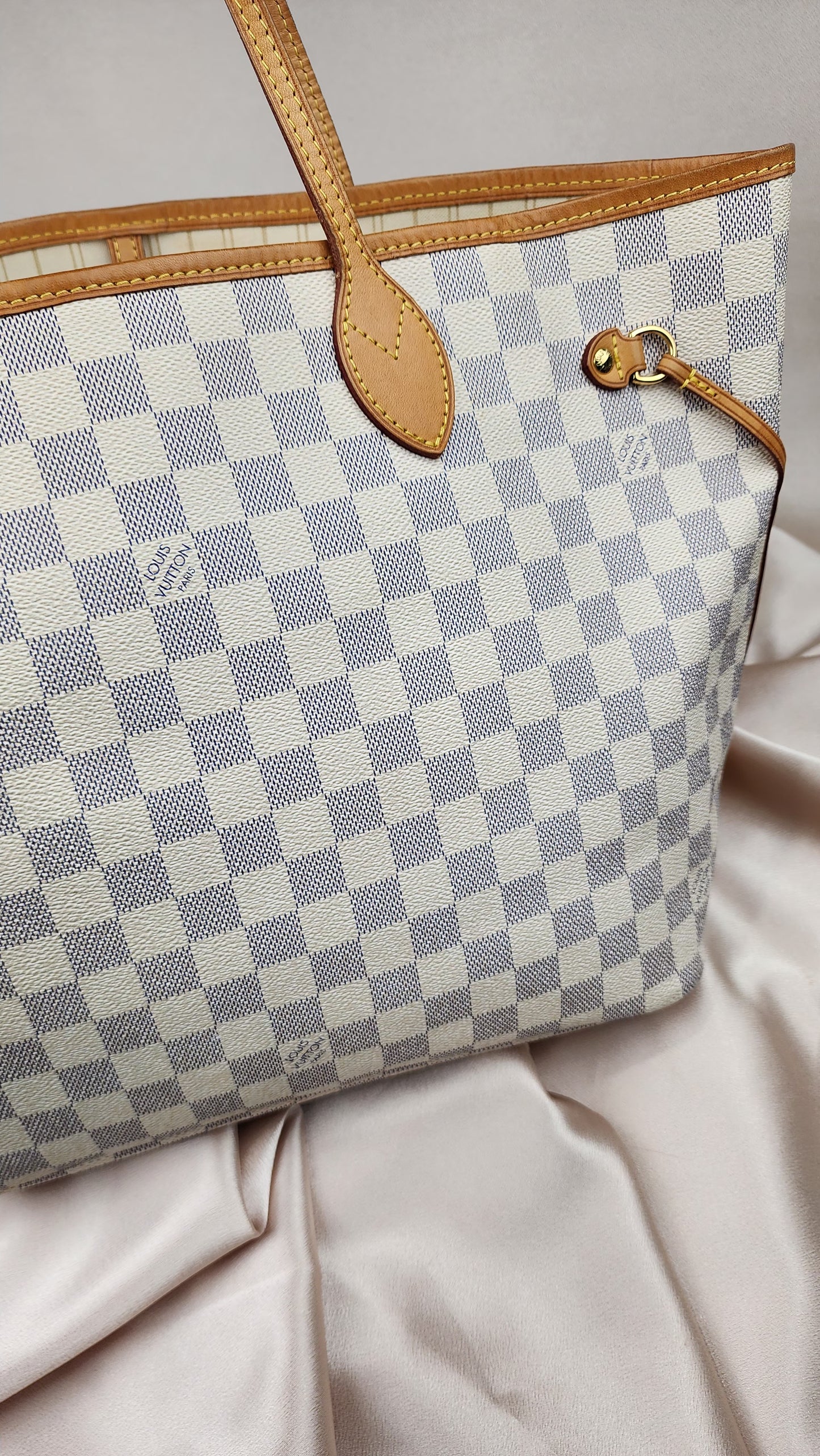 Louis Vuitton Damier Azur Neverfull MM Tote Bag - 1161