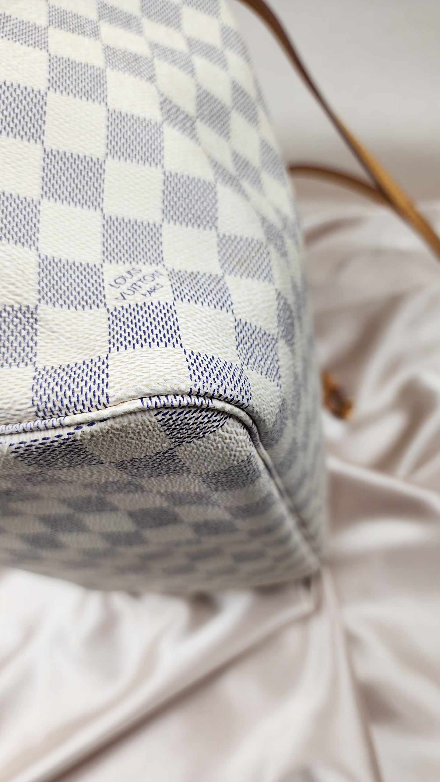 Louis Vuitton Damier Azur Neverfull MM Tote Bag - 1161