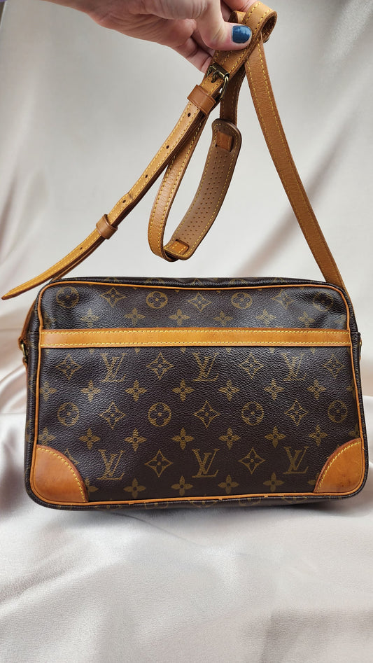 Louis Vuitton Monogram Trocadero 30 Crossbody Bag - 1146