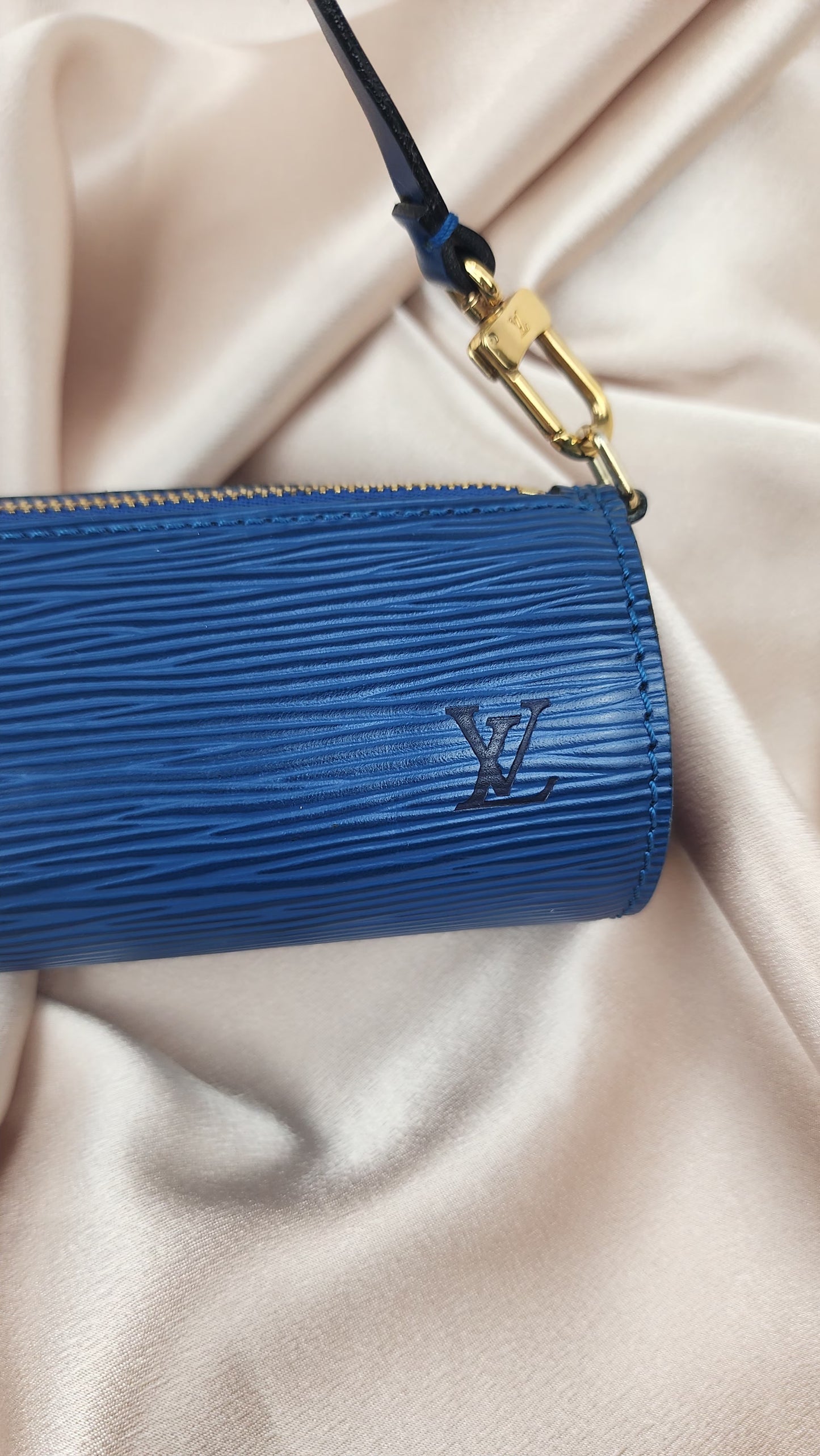 Louis Vuitton Blue Epi Leather Soufflot Accessory Pouch - 1164