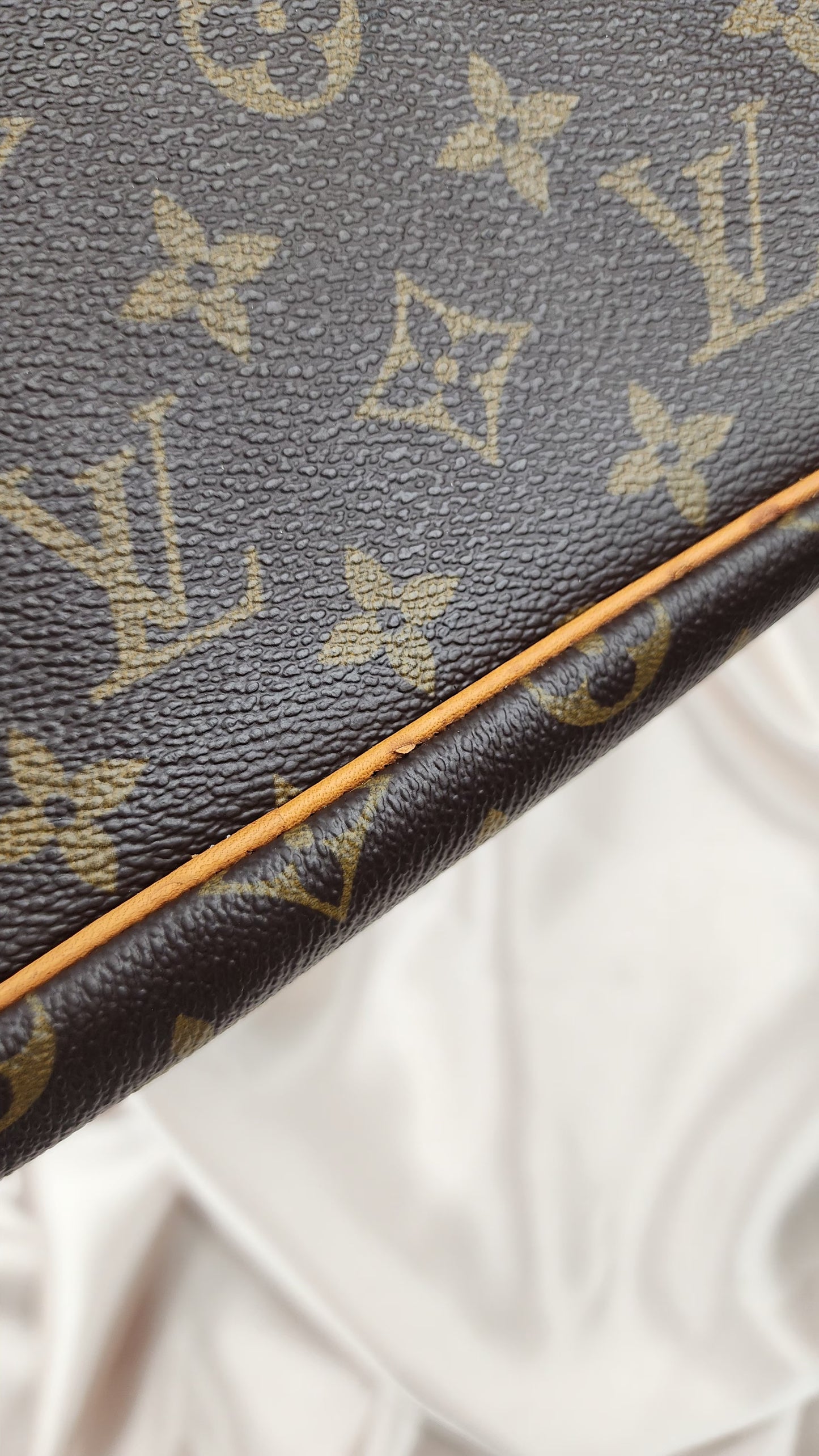 Louis Vuitton Monogram Trocadero 30 Crossbody Bag - 1146