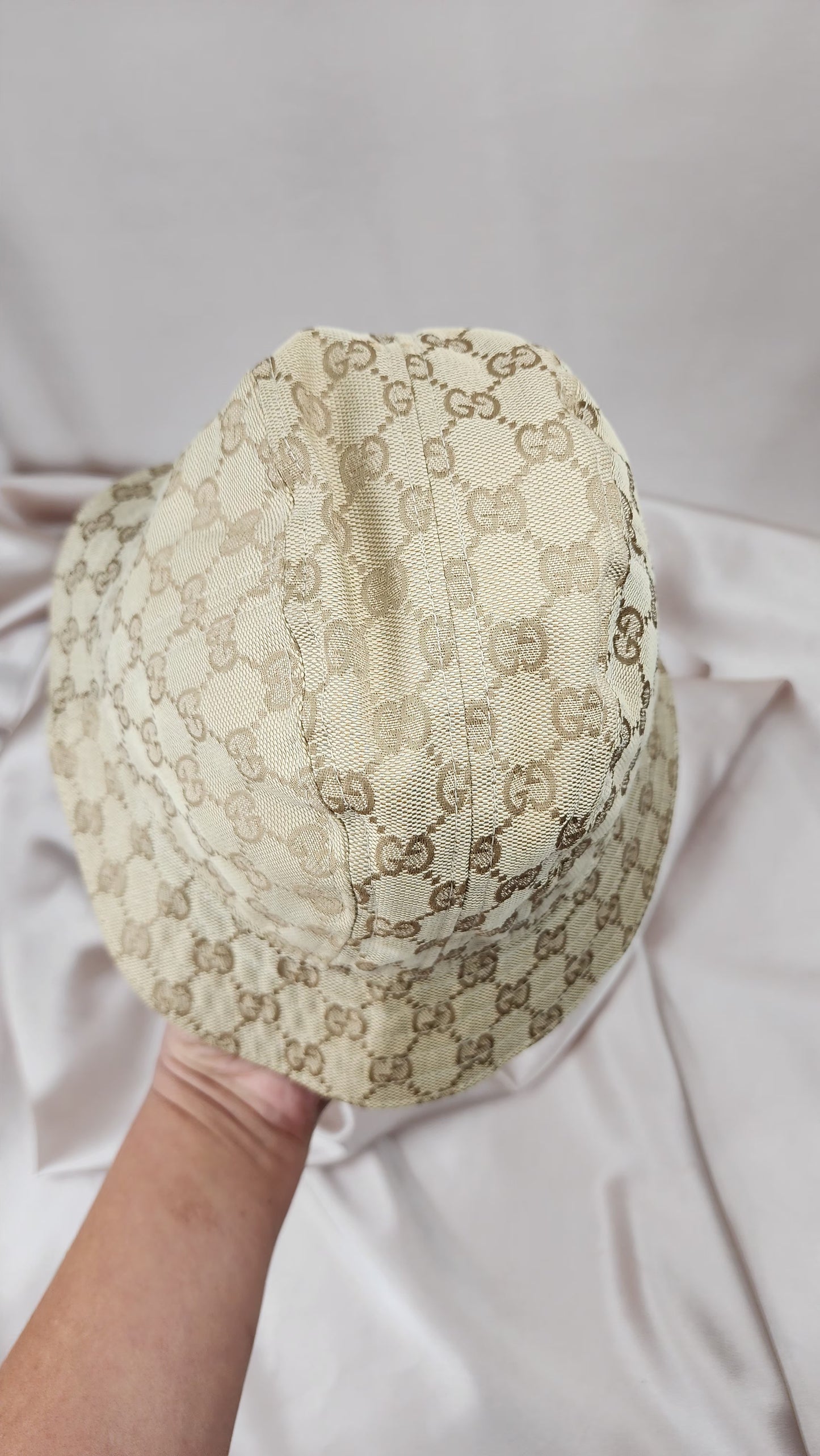 Gucci Beige GG Bucket Hat Size S - 1216