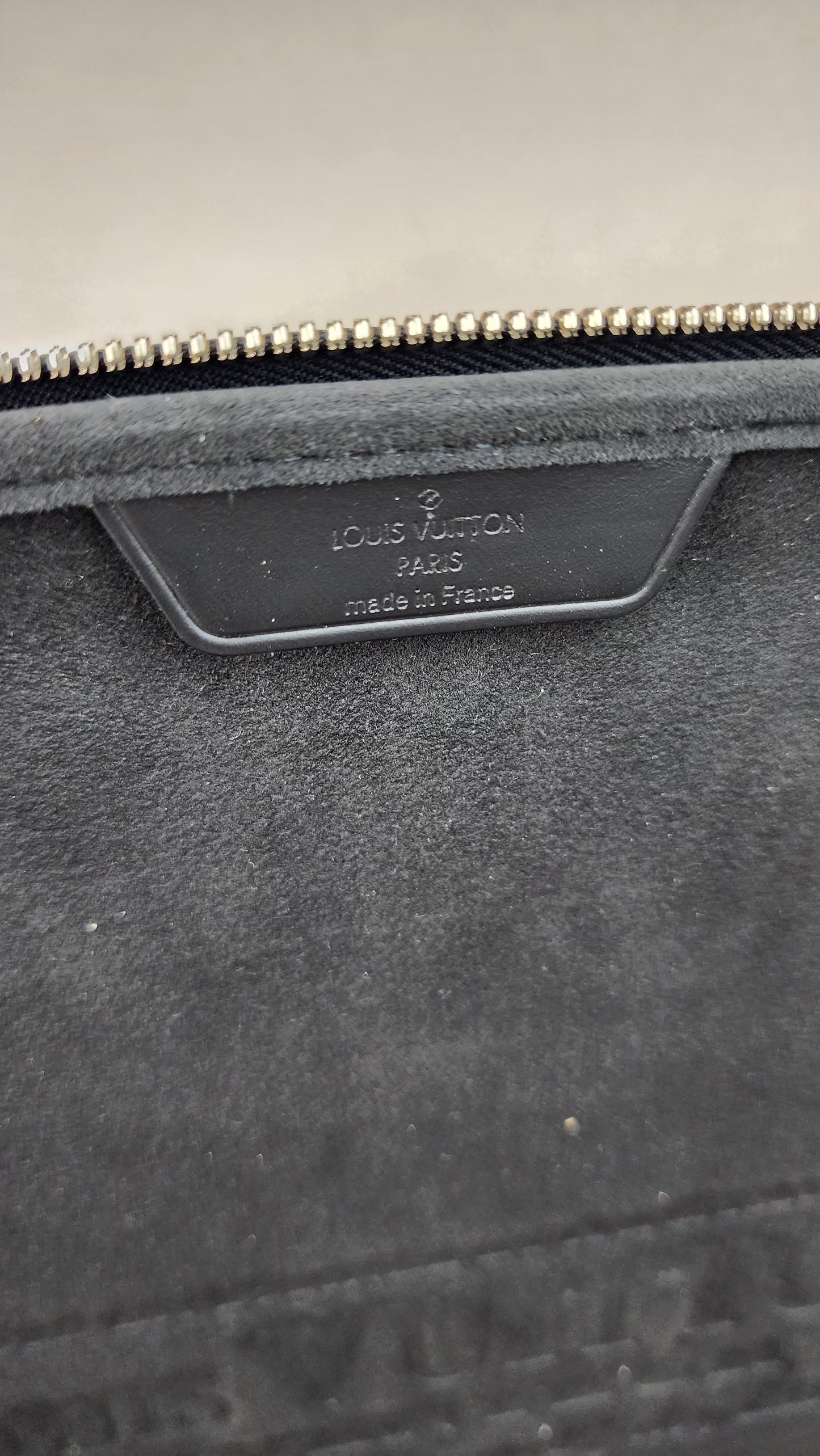 Louis Vuitton Damier Graphite Laptop Case - 1244