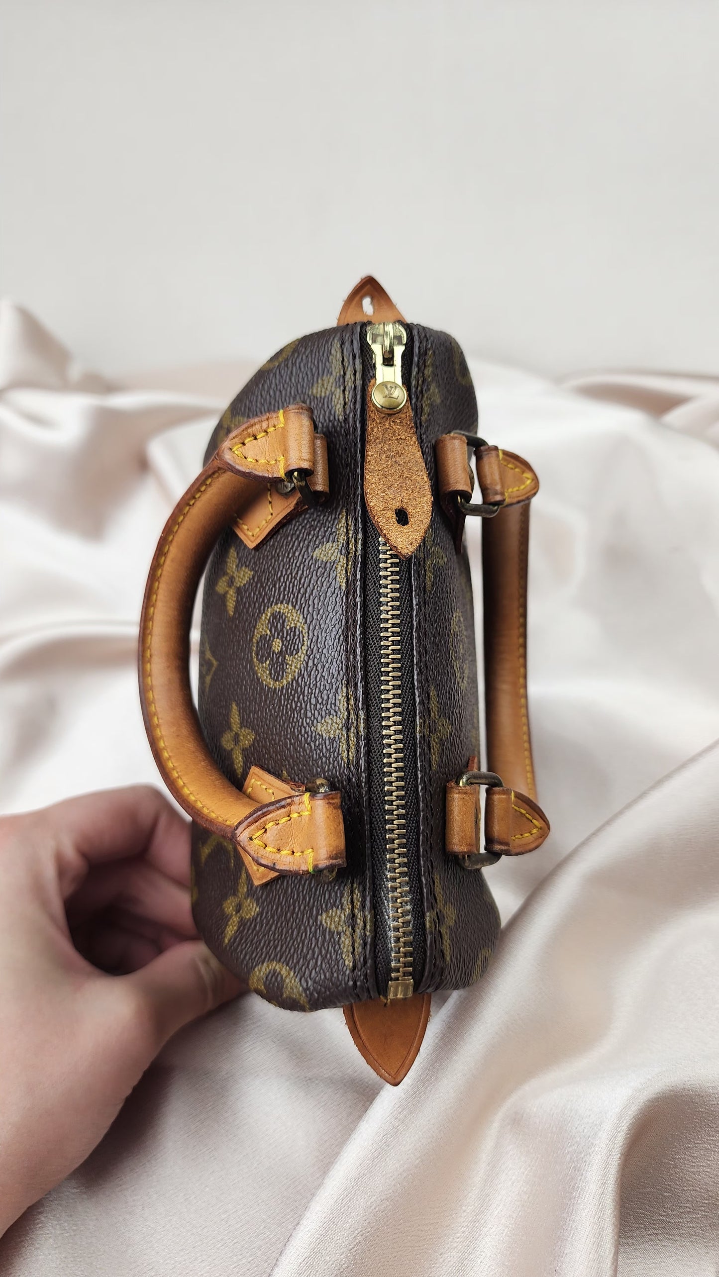 Louis Vuitton Monogram Mini Speedy Hand Bag - 1137