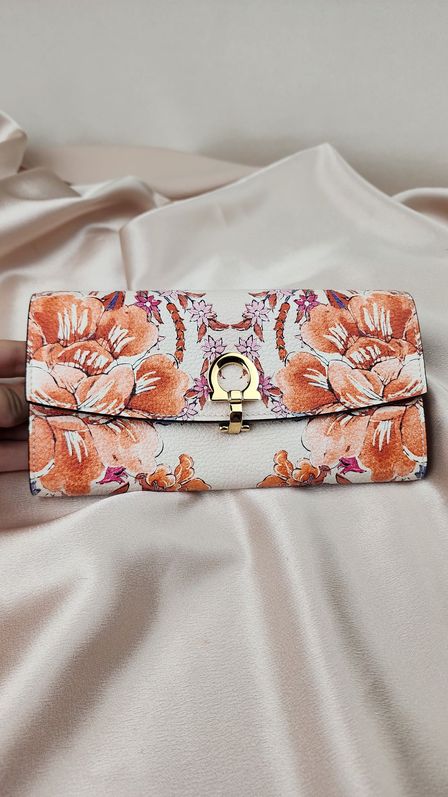 Salvatore Ferragamo Flower Long Wallet - 0632