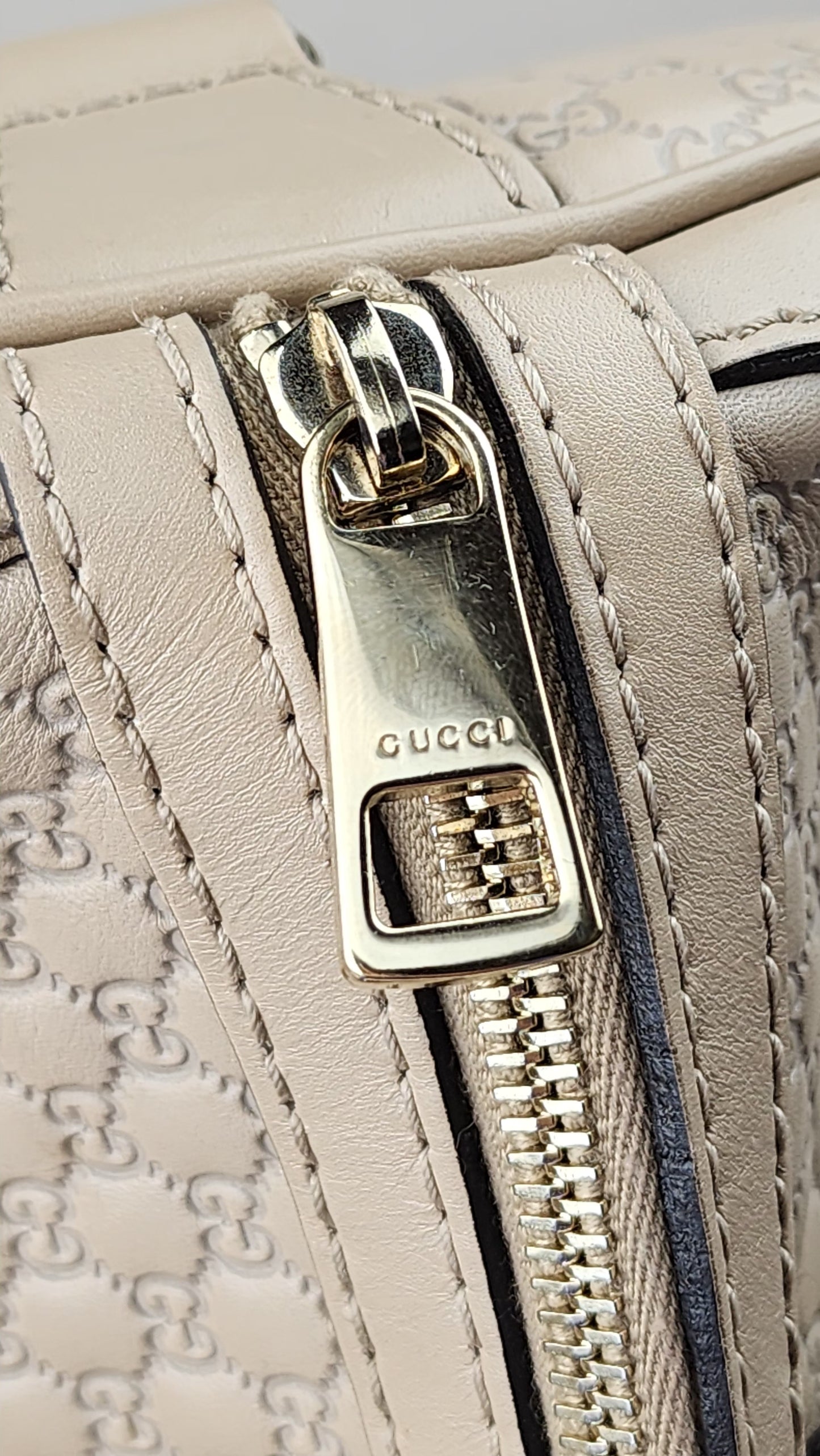 Gucci Guccissima Leather  Boston Bag with Strap - 0640