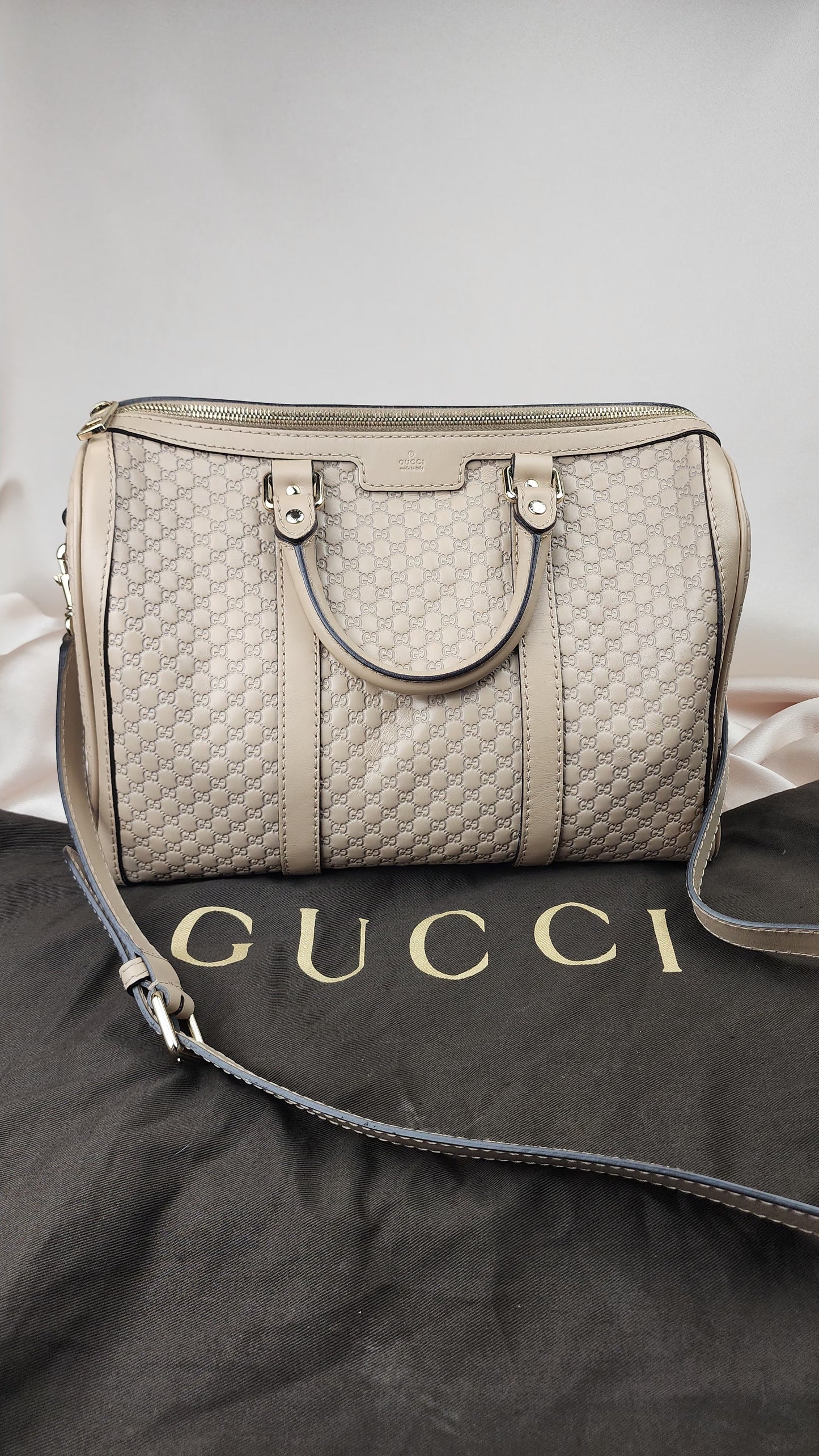 Gucci Guccissima Leather  Boston Bag with Strap - 0640