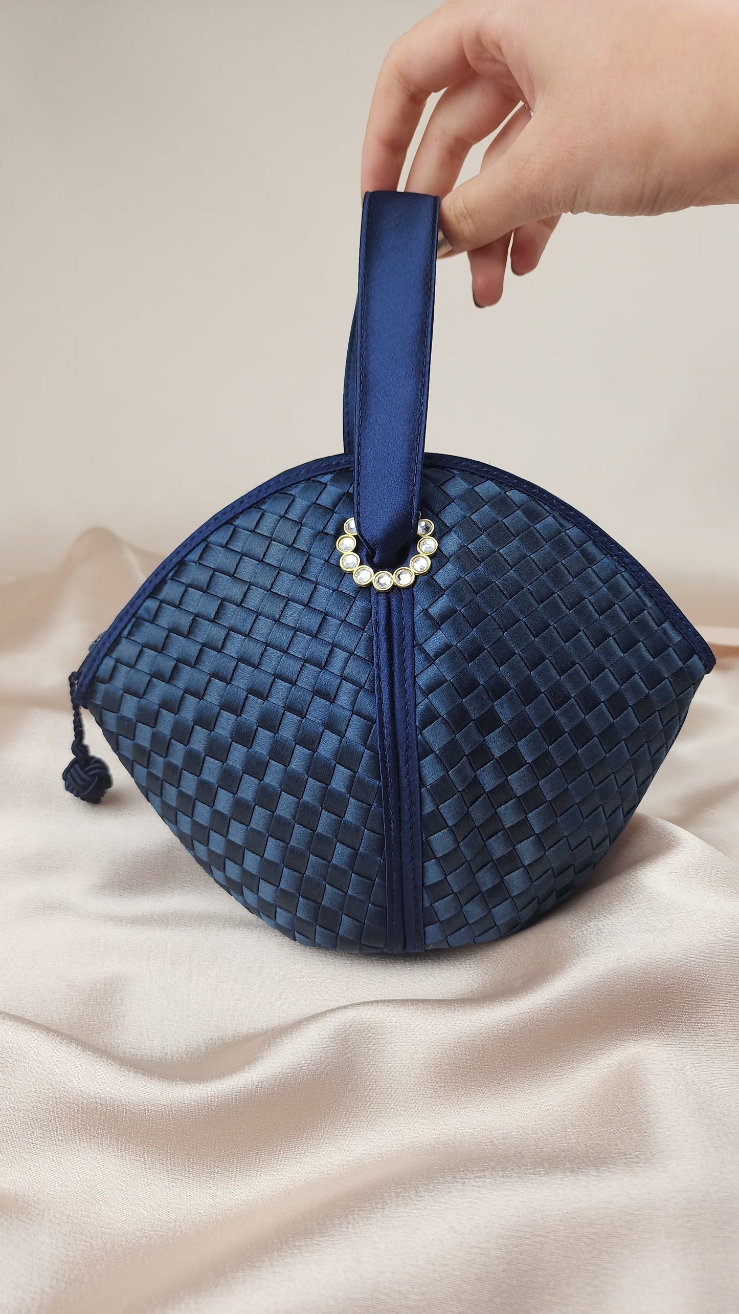 Bottega Veneta Intrecciato Satin Hand Bag - 895