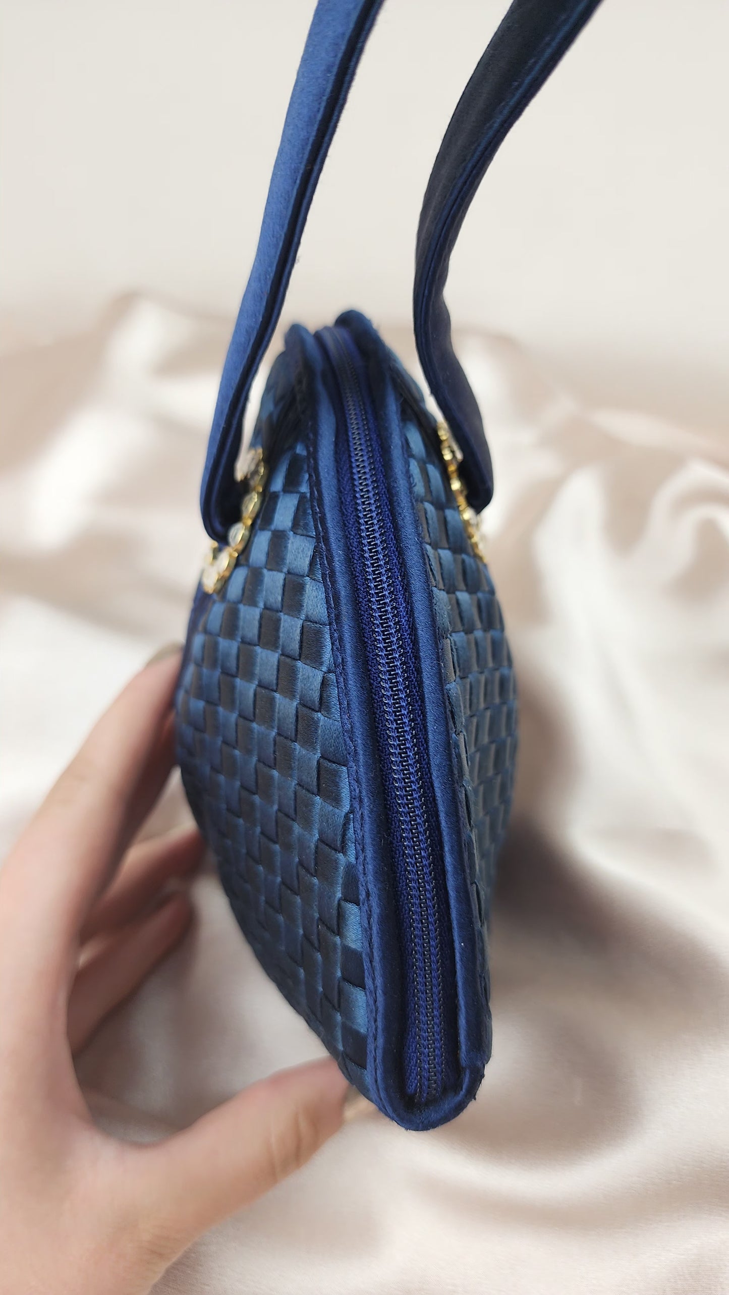 Bottega Veneta Intrecciato Satin Hand Bag - 895