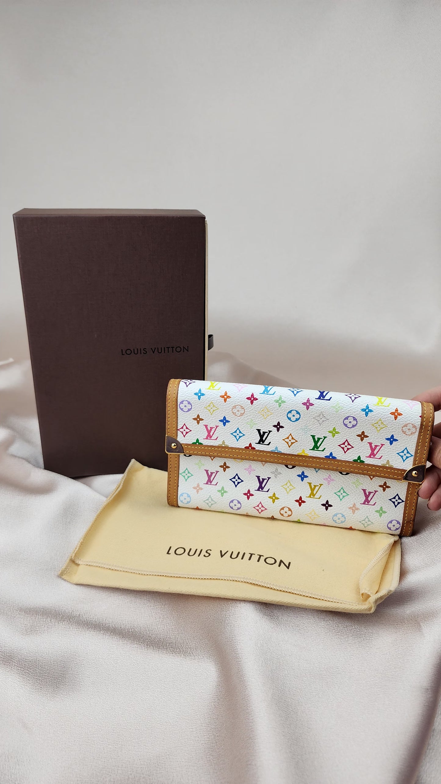 Louis Vuitton Multicolor Porte Tresor International Wallet - 1046