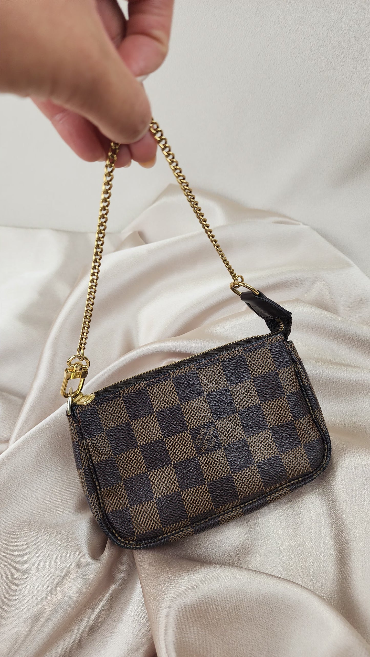 Louis Vuitton Damier Ebene Mini Pochette Accessoires Pouch - 1308