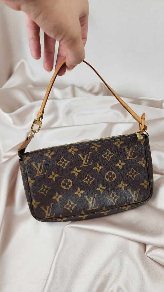 Louis Vuitton Monogram Pochette Accessoires Pouch - 1397