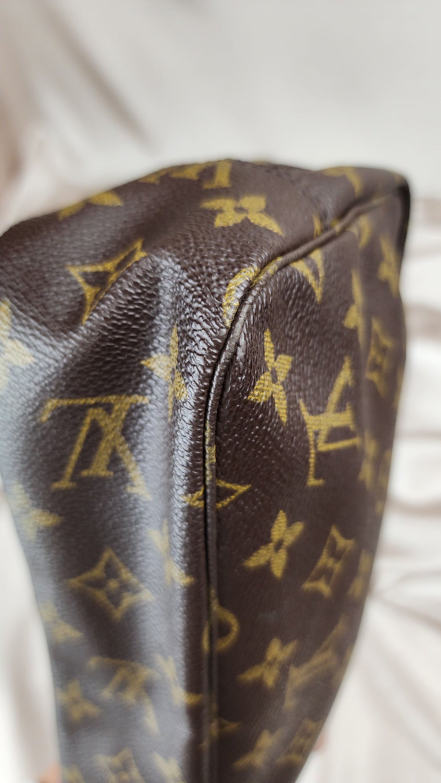 Louis Vuitton Monogram Trousse Toilette 23 - 1399