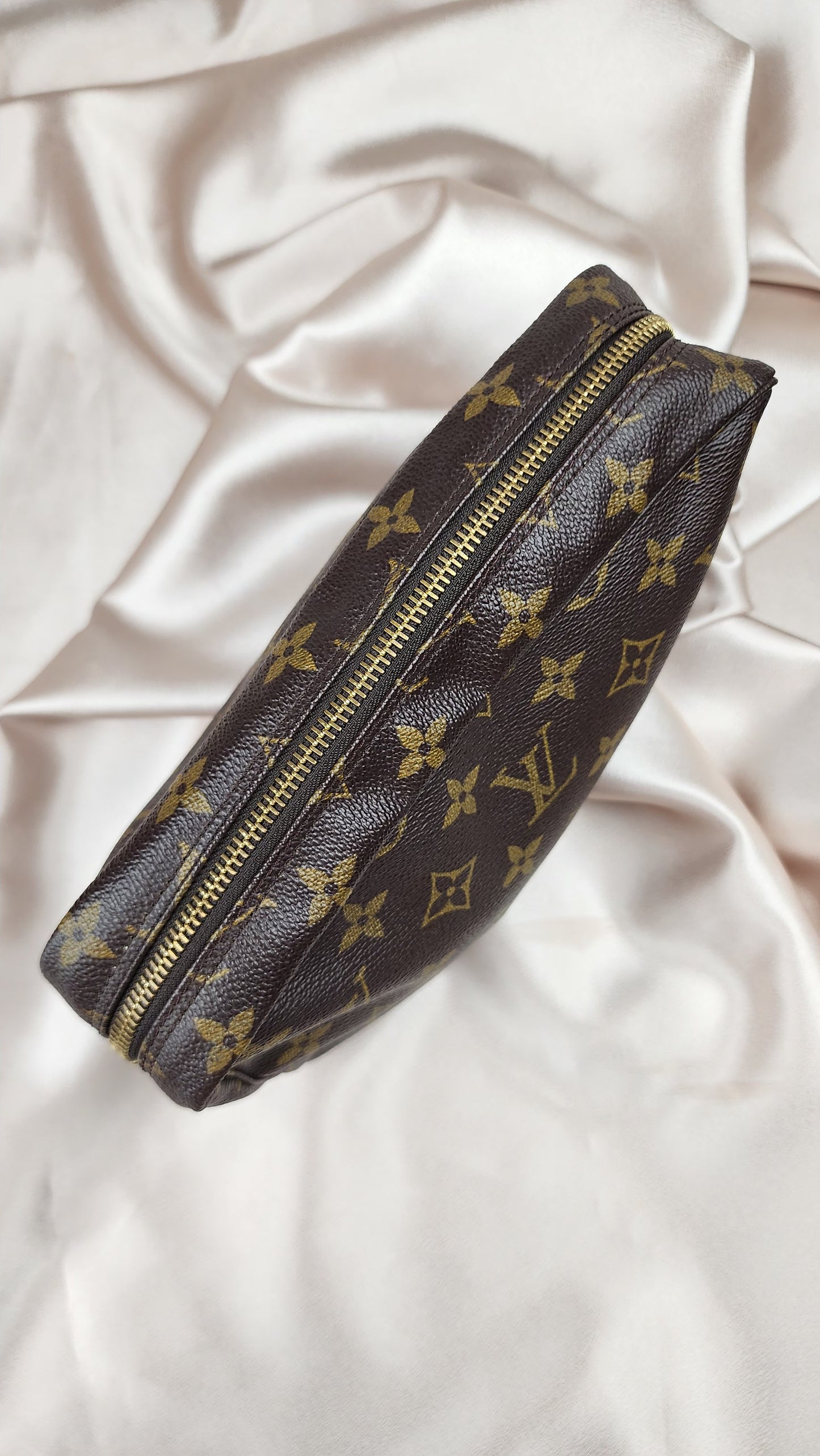 Louis Vuitton Monogram Trousse Toilette 23 - 1399