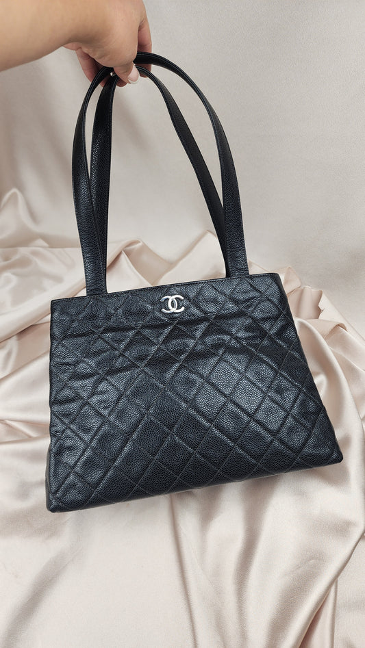 Chanel  Black CC Caviar Tote - 064