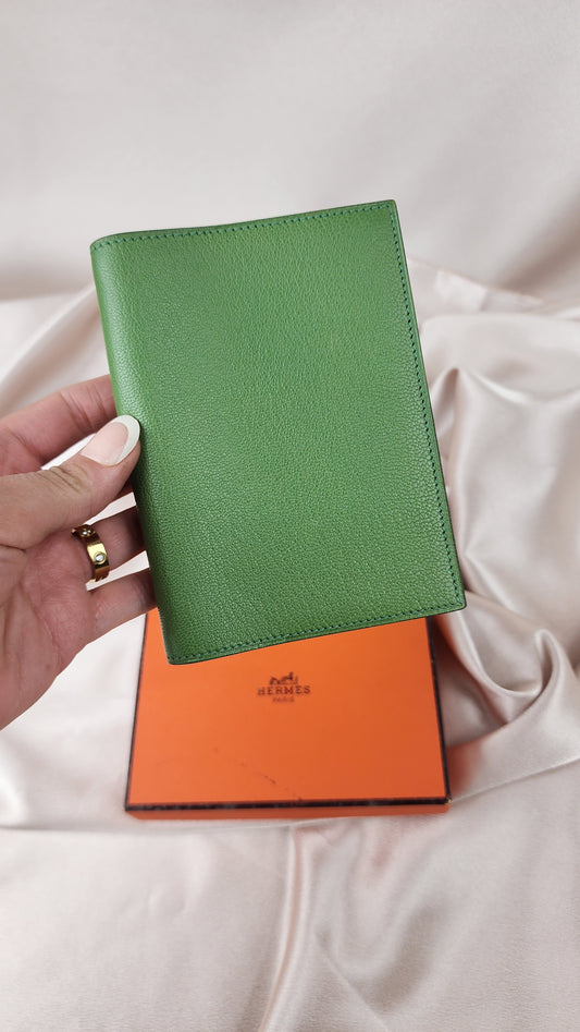 Hermes Green Epsom Leather PM Agenda Day Planner Cover - 1351