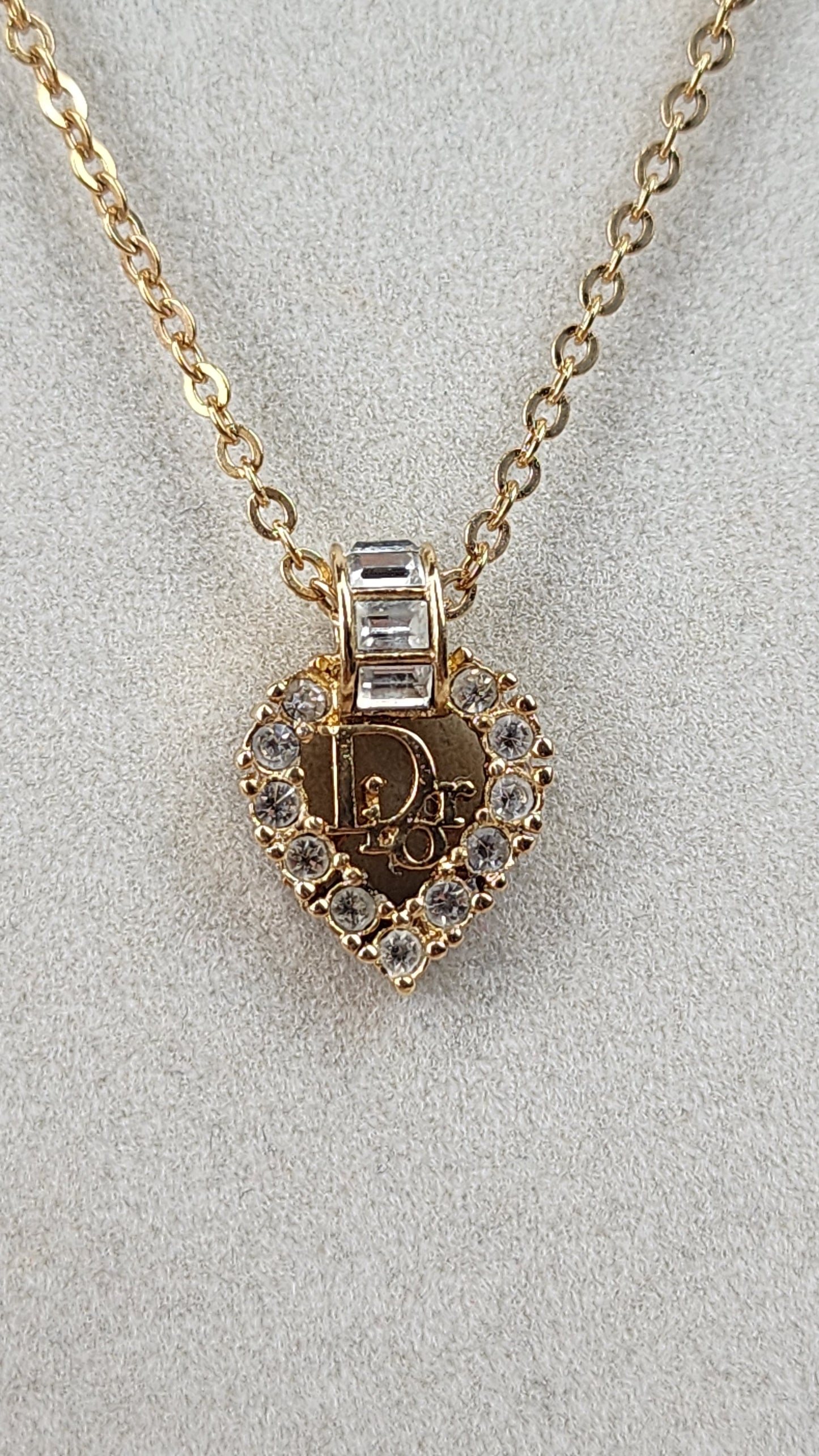 Christian Dior Diamanté gold tone Heart Necklace - 1562