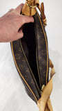 Louis Vuitton Monogram Boulogne 30 Shoulder Bag - 3254