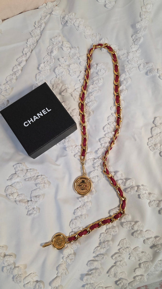 Chanel Red Leather & Gold Tone Chain Metal Belt - G0288
