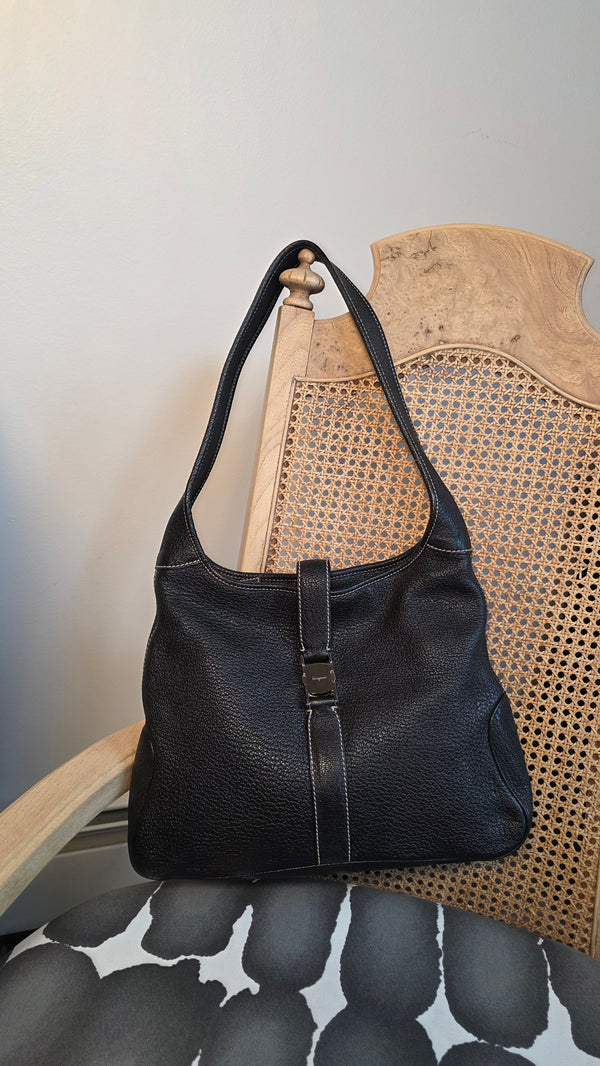 Salvatore Ferragamo Black Leather Shoulder Bag - 3372