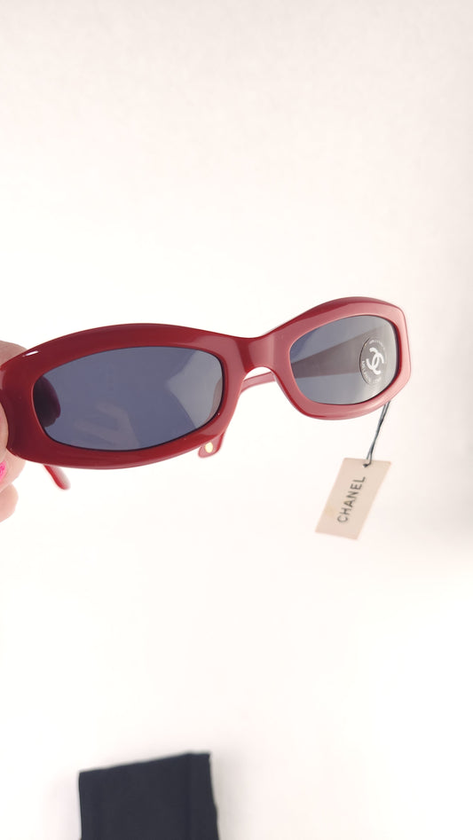 Chanel Red Thin Sunglasses - 3558