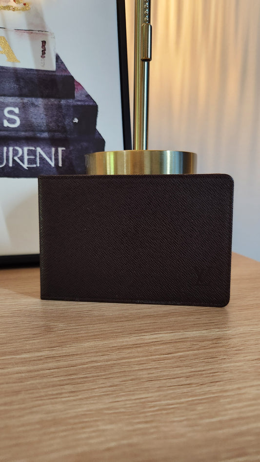 Louis Vuitton Taiga Brown Card Case - G0595