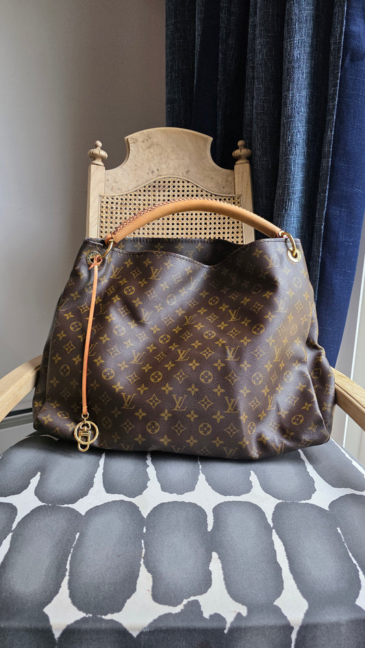 Louis Vuitton Mono Artsy GM Handbag Tote - R0016