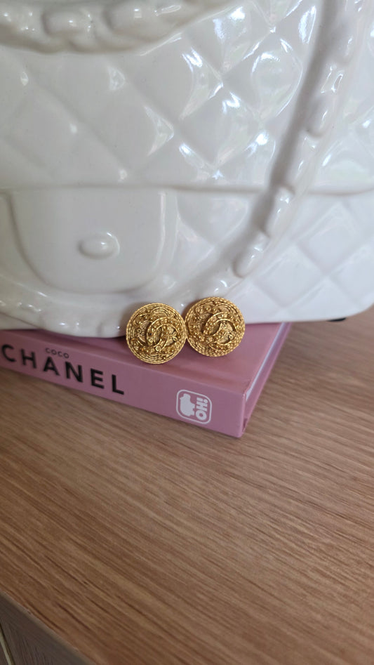 Chanel Gold Plated CC Clip-On Vintage Earrings - R0162