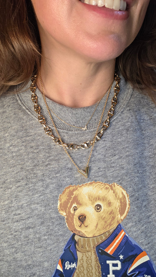 Louis Vuitton Essential V Gold Tone Necklace - R0025