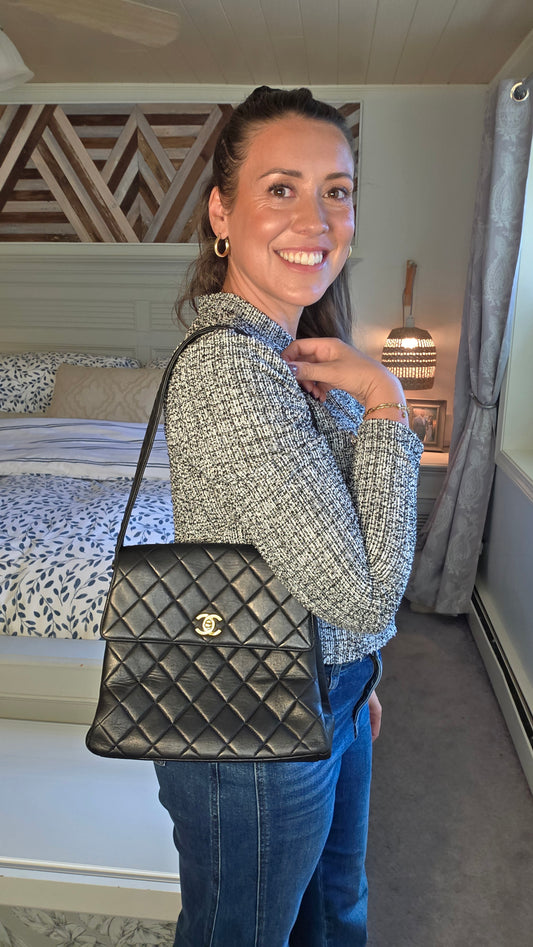 Chanel Matelasse Black Leather Shoulder Bag - 3493