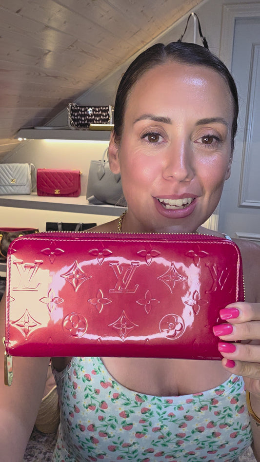 Louis Vuitton Monogram Vernis Red Zippy Wallet - 3650