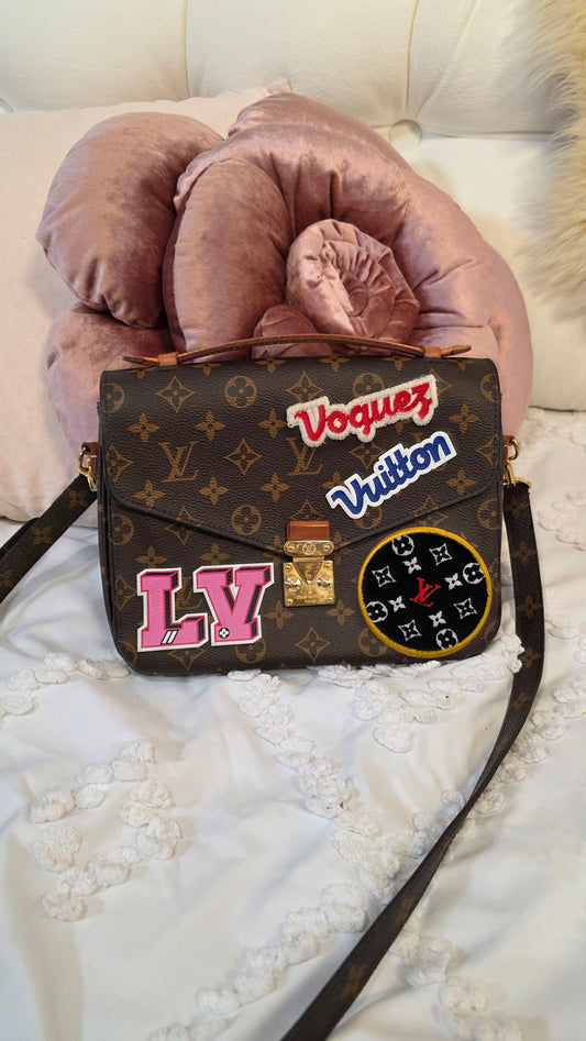 Louis Vuitton Metis Logo 2-way Bag - 3297