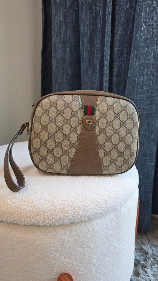 Gucci GG Supreme Sherry Line Clutch Bag - 3361