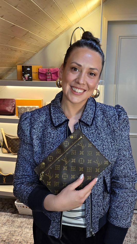 Louis Vuitton Monogram Randonnee GM Pouch - 3397